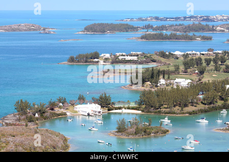 Luftaufnahme des Juden Bay, Riddells Bay und Granaway tief in Bermuda. Stockfoto