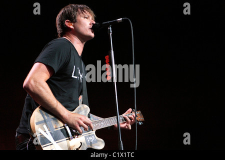 Blink 182 führen im ersten Midwest Bank Amphitheater in Tinley Park, Illinois, USA - 15.08.09 (): Rob Grabowski Stockfoto