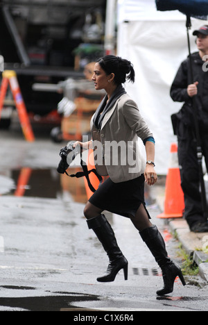 Archie Panjabi filmt Szenen für "The Good Wife" New York City, USA - 28.08.09 Stockfoto