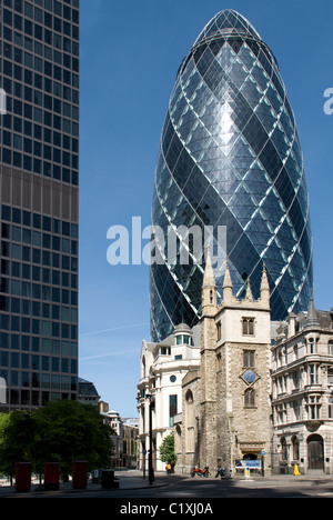 Sir Norman Fosters 30 St Mary Axe, auch bekannt als die Gurke Stockfoto