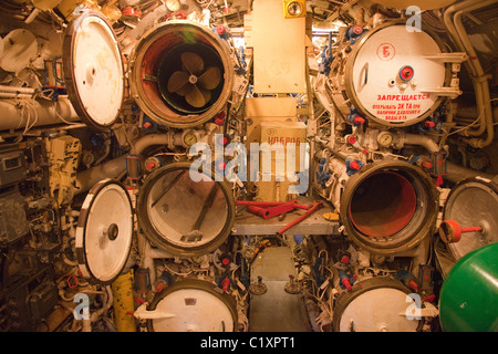 Innenraum des B-39 sowjetischen u-Boot im Maritime Museum in San Diego Stockfoto