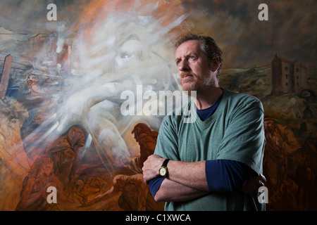 Schottischen Künstlers Peter Howson im Atelier Glasgow. Stockfoto