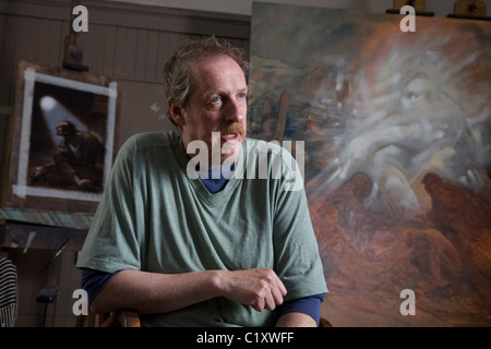 Schottischen Künstlers Peter Howson im Atelier Glasgow. Stockfoto