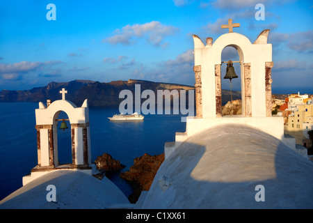 Oia (Ia) Santorini - byzantinischen Orthodax Kirchen, - griechischen Kykladen Inseln - Fotos und Bilder Stockfoto