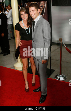 Justine Wachsberger und Julian Morris Los Angeles Premiere von "Sorority Row" statt, an der ArcLight Theater Hollywood, California Stockfoto