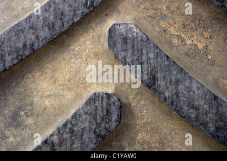 Detail eines Rades von einem Traktor. LLeida, Spanien. Stockfoto