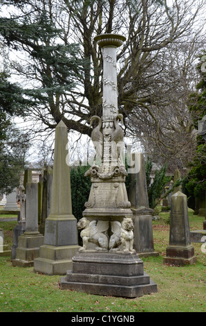 Die eher ungewöhnliche Leishman Denkmal auf dem Friedhof von Dean, Edinburgh. Stockfoto