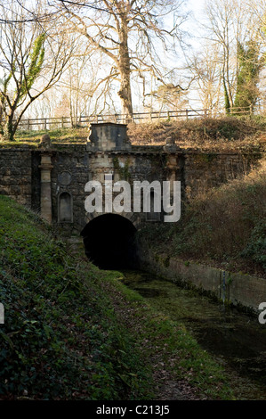 Das Portal Coates und Könige zu erreichen auf der Themse und Severn Kanal in Gloucestershire, England, Vereinigtes Königreich Stockfoto