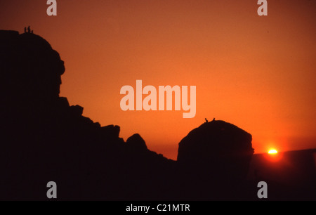 Sonnenuntergang über die Kuh und Kalb Felsen, Ilkley, West Yorkshire, England. Stockfoto