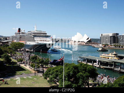 Königin Victoria Kreuzfahrtschiff in Sydney Harbour, Australien. Stockfoto