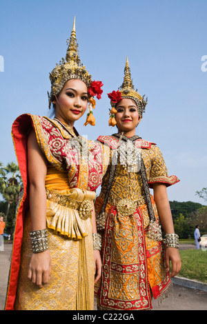 Thai Tänzer auf dem Loi Krathong Festival in Sukhothai, Thailand Stockfoto