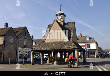 Überqueren Sie die Butter, Witney, Oxfordshire, England, UK Stockfoto