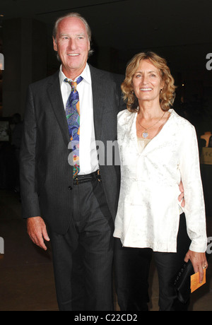 Craig und Doria Cook-Nelson statt der 8. Jahrestagung Operation Smile Gala im The Beverly Hilton Hotel - Ankünfte Beverly Stockfoto