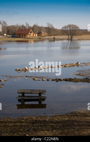 Fluss Emajõgi in Jõesuu, See Võrtsjärv, Estland Stockfoto
