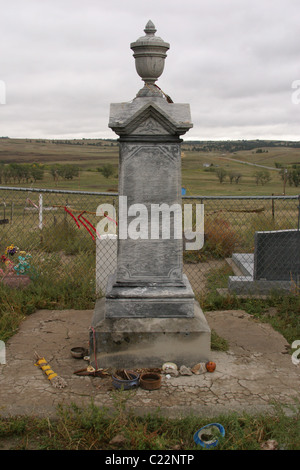 Angebot Website am Wounded Knee Memorial in South Dakota. Stockfoto