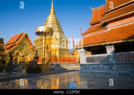Die innere Verbindung der Wat Phra, die Doi Suthep.  Chiang Mai, Chiang Mai, Thailand Stockfoto