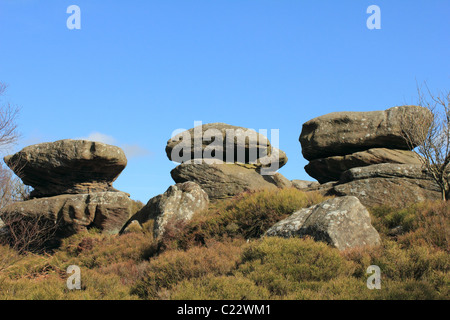 Brimham Rocks Nidderdale North Yorkshire ungewöhnliche ausgleichende Mühlstein Korn-Felsformationen Stockfoto