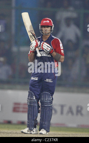 Owais Shah von Delhi Daredevils spielt einen Schuss in die Champions League Twenty20 Airtel D Gruppenspiel zwischen Delhi Stockfoto