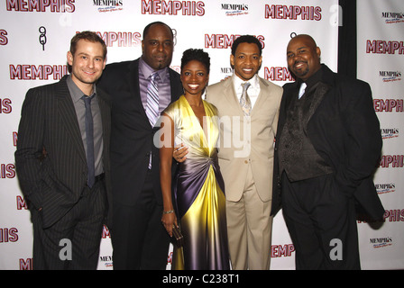 Chad Kimball, J. Bernard Calloway, Montego Glover, Derrick Baskin und James Monroe Iglehart Öffnung Nacht after-Party für die Stockfoto