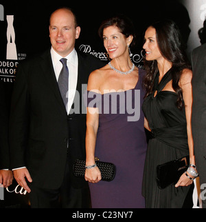 Prinz Albert II von Monaco, Gast und Demi Moore Rodeo Drive Walk von Style Award statt am Rodeo Drive - Ankünfte Beverly Hills, Stockfoto