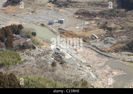 MINATO, Japan (18. März 2011) Luftbild von Minato, Japan, eine Woche nach einer 9,0 Erdbeben und tsunami Stockfoto