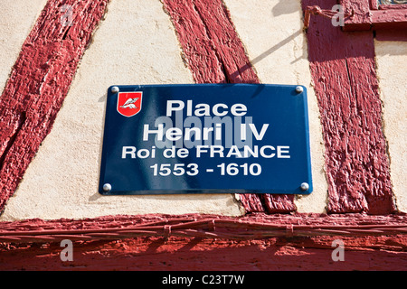 Hotel Henri IV Straßenname unterzeichnen in Vannes, Morbihan, Bretagne, Frankreich, Europa Stockfoto