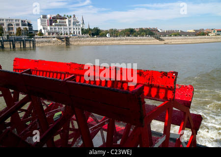 Schaufelrad von der SS Natchez-Dampfer auf dem Mississippi in New Orleans, Louisiana, USA. Stockfoto