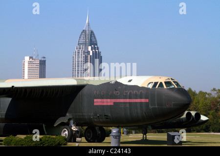 "Calamity Jane" B-52D Bomber befindet sich im Battleship Memorial Park, Mobile, Alabama, USA. Stockfoto