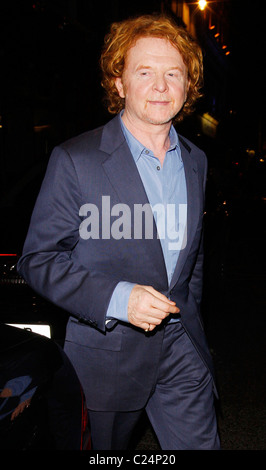 Mick Hucknell außerhalb Ronnie Scotts 50. Geburtstagsparty in Soho. London, England - 29.10.09 Stockfoto