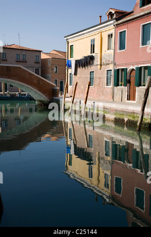 Venedig - Canal und Häuser aus Muranoinsel Stockfoto