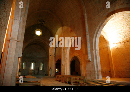 Die Kirche in Abbaye du Thoronet, Var, Provence, Frankreich. Stockfoto