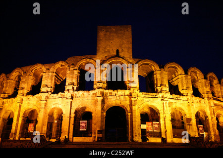 Les Arènes Roman Amphitheater, Arles, Provence, Frankreich. Stockfoto