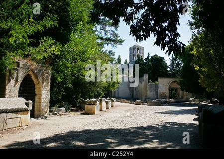 Les Alyscamps, Arles, Provence, Frankreich. Stockfoto