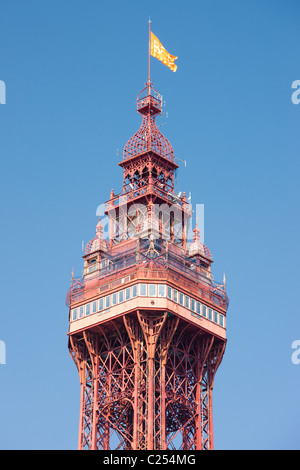 Blackpool Tower in Blackpool Strand in Lancashire, England, Vereinigtes Königreich Stockfoto