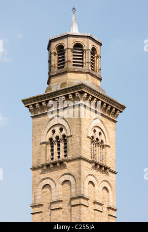 Der Turm des Salts Mill in Saltaire, Yorkshire, Großbritannien Stockfoto