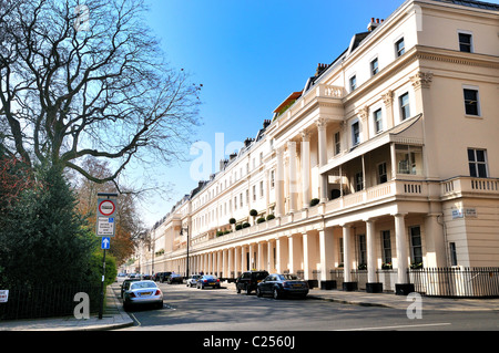 Reihenhäuser in Eaton Square, Belgravia, London England Stockfoto