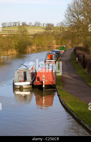 Foxton sperrt Blick vom Rainbow Bridge entlang der Grand Union Canal bei Foxton Stockfoto