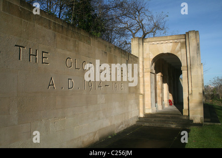 WW1-Denkmal in Arnos Vale Cemetery, in der Nähe von Bristol, England UK Stockfoto