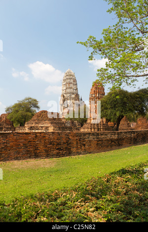 Chedis Wat Phra RAM auf der World Heritage Site der Tempel Ruinen in Ayutthaya, Thailand Stockfoto