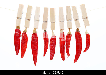 Rote Paprika Wäscheklammer hängen Stockfoto