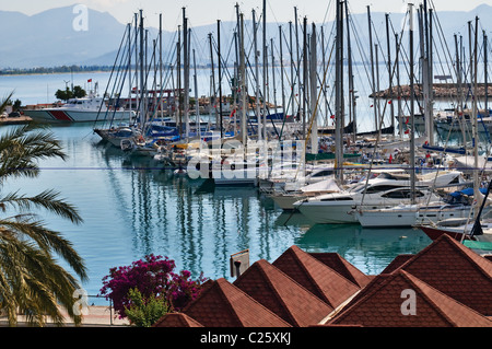 Hafen Sie am Mittelmeer mit Yachten. Stockfoto