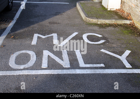 Motorrad nur PKW-Stellplatz, England, UK Stockfoto