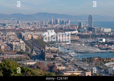 Ein Blick auf Barcelona Hafen und Rambla del mar, Barcelona, Katalonien, Spanien Stockfoto