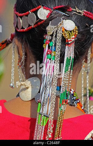 Nocte Stamm, Frau mit traditionellen Verschleiß an Namdapha Öko-Kultur-Festival; Miao; Arunachal Pradesh; Indien Stockfoto