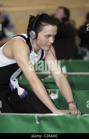 Victoria Pendleton Erwärmung bis runter auf Turbo-Trainer 25.03.11 Apeldoorn Radrennbahn UCI Track Cycling World Championships Holland Stockfoto