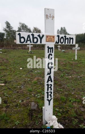 Kinder Gräber in Milltown Cemtery, Belfast, bis vor kurzem unmarkiert und unerkannt von der katholischen Kirche Stockfoto