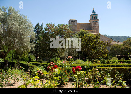 Das Dorf mit der Real Cartuja (Chartherhouse) de Jesus de Nazaret. Valldemossa. Mallorca. Balearischen Inseln. Spanien. Stockfoto