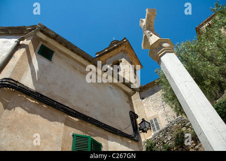 Das Dorf mit der Real Cartuja (Chartherhouse) de Jesus de Nazaret. Valldemossa. Mallorca. Balearischen Inseln. Spanien. Stockfoto