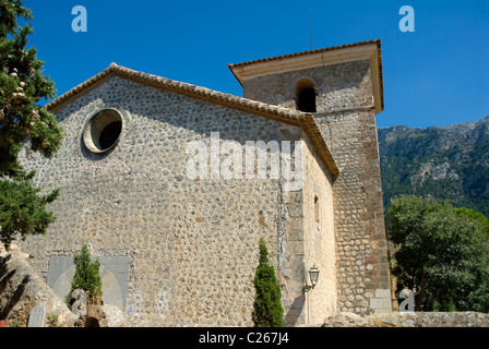 Das Dorf mit der Real Cartuja (Chartherhouse) de Jesus de Nazaret. Valldemossa. Mallorca. Balearischen Inseln. Spanien. Stockfoto