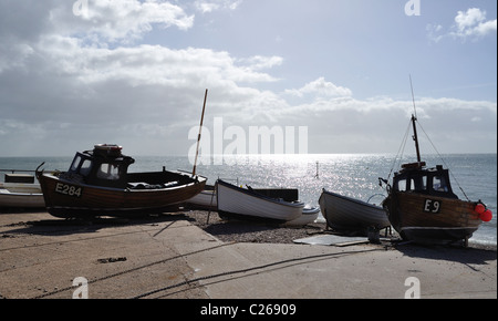 Angelboote/Fischerboote am Strand von Sidmouth, Devon. Stockfoto